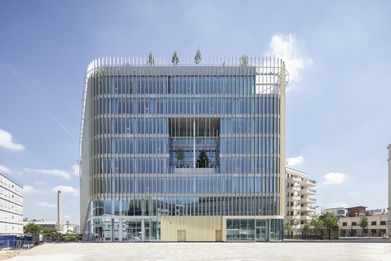 Bureau Saint-Ouen 5492m² Location bureau Saint-Ouen Seine-Saint-Denis OLBUR2100492 0